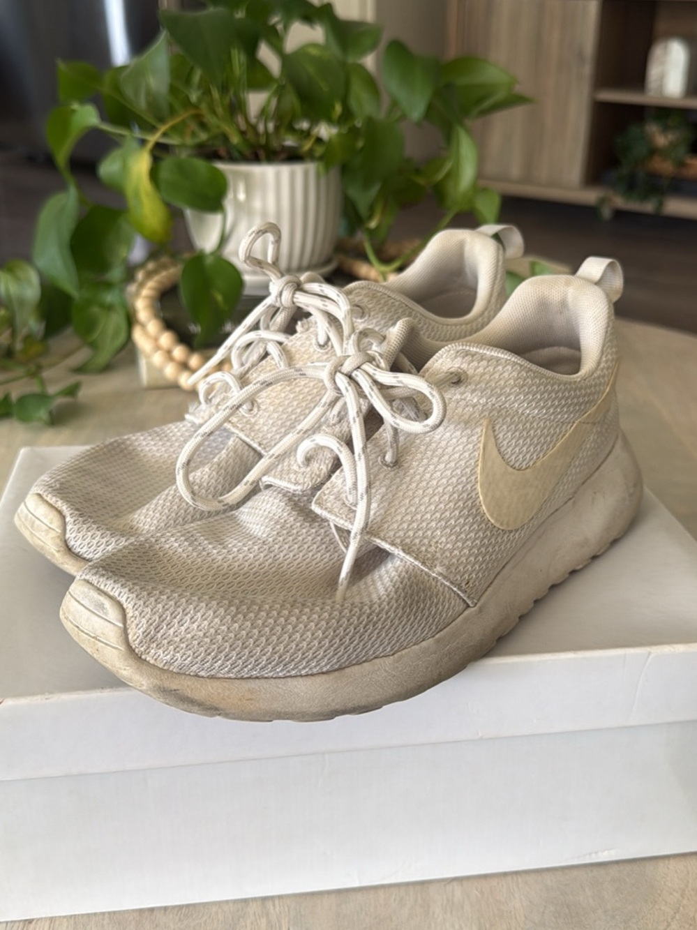 Nike Women's Cream Mesh Casual Sneakers